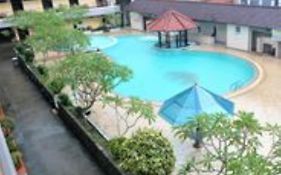 Uni Beach Hotel
