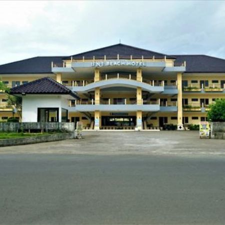 Uni Beach Hotel Pangandaran Bagian luar foto